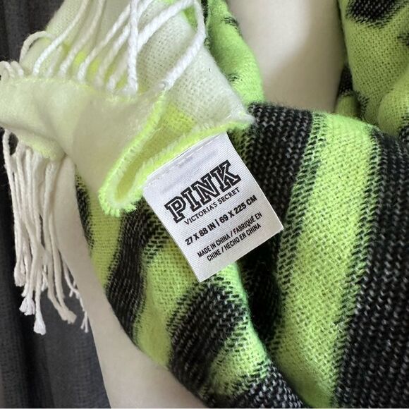 PINK Victoria's Secret Neon Green & Black Reversible Fringe Logo Blanket Scarf - Picture 6 of 7